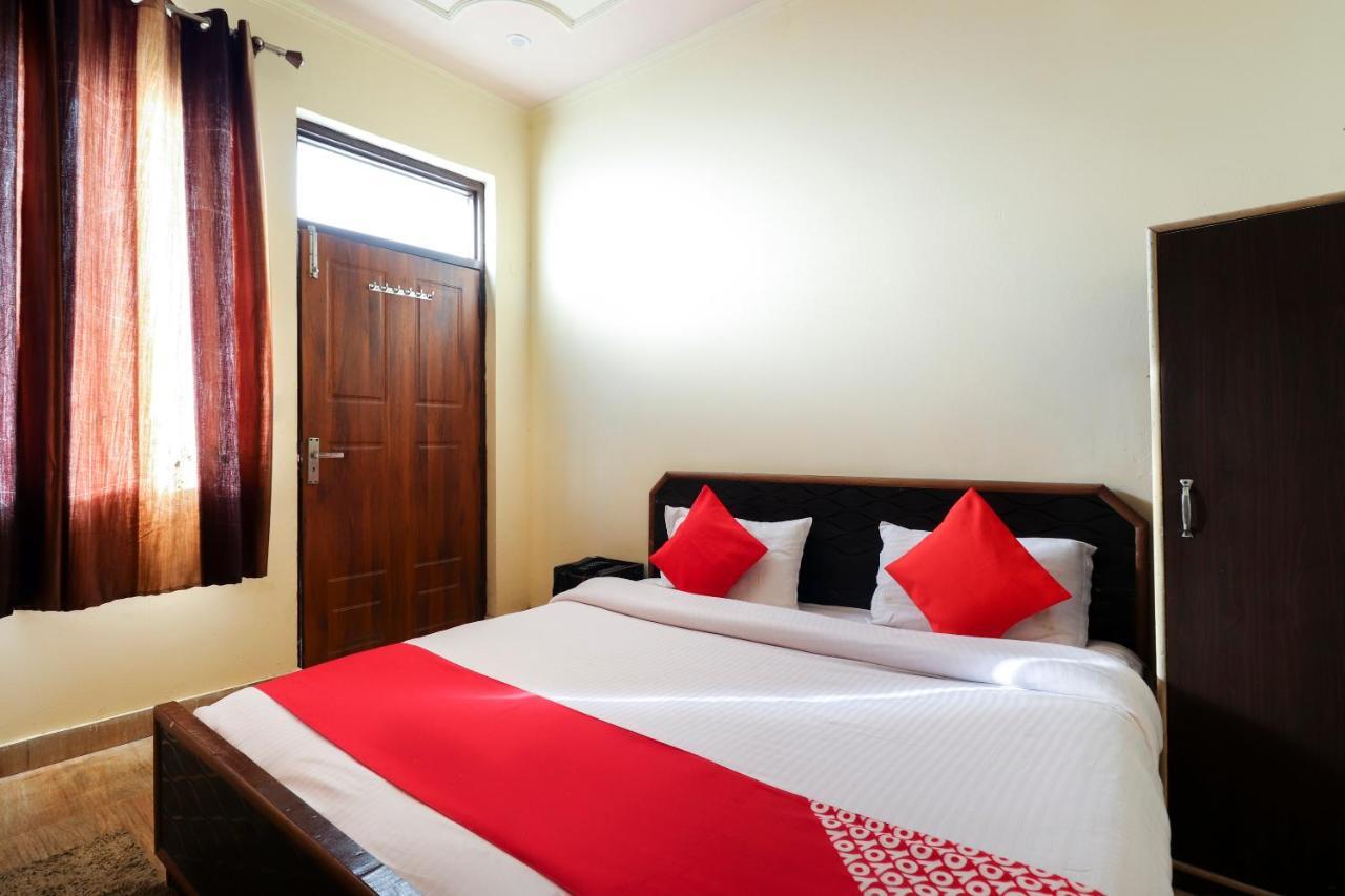 Silver Dew Resorts And Restaurant Dhanaulti Exterior foto